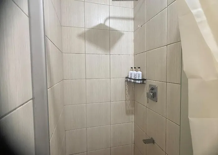 Apartment Tgg At Birch Tower